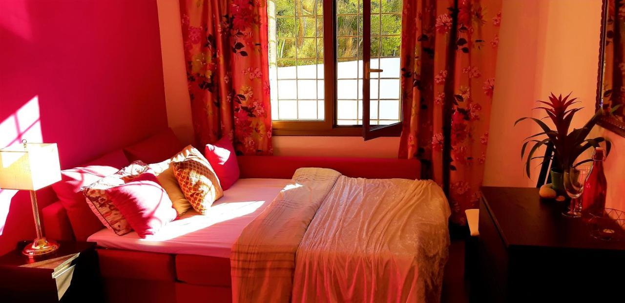Ashram Villa Sunshine 시체스 외부 사진