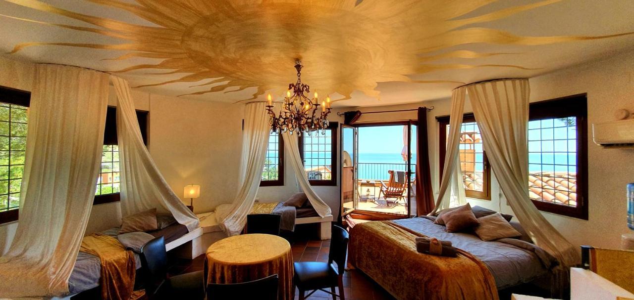 Ashram Villa Sunshine 시체스 외부 사진